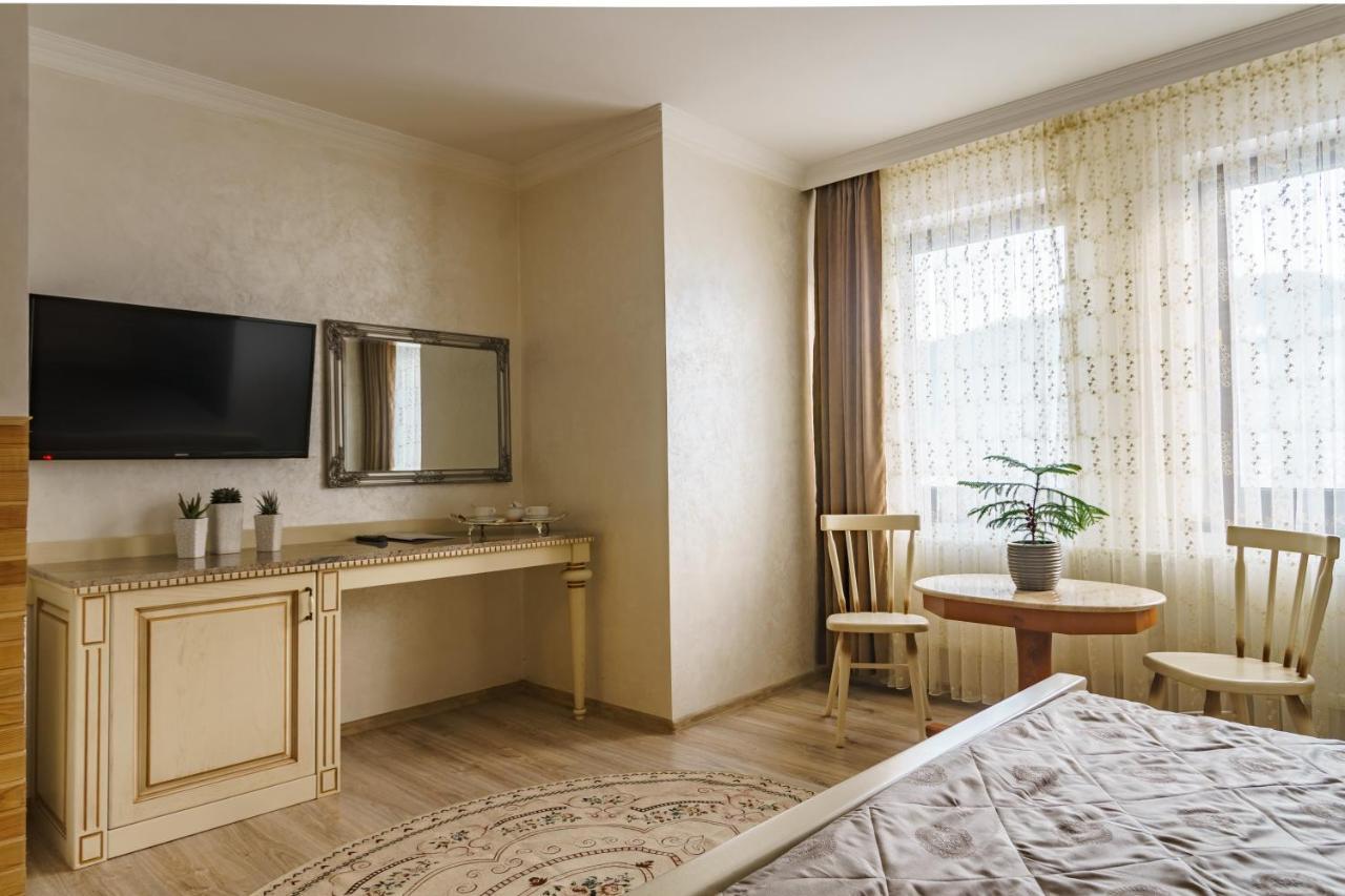 Mardan Palace Spa Resort Bukovel Esterno foto